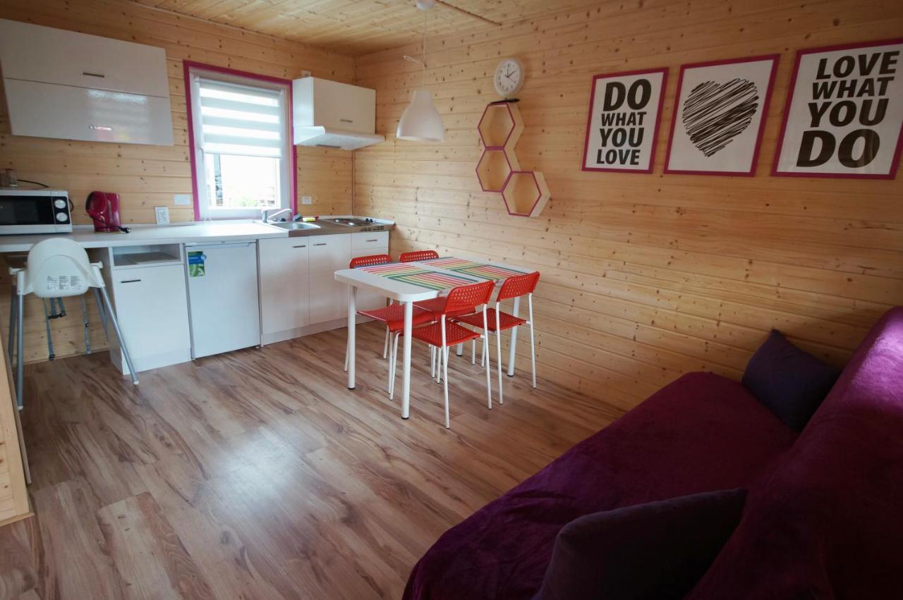 Kolorowe Domki Jarosławiec Exteriör bild